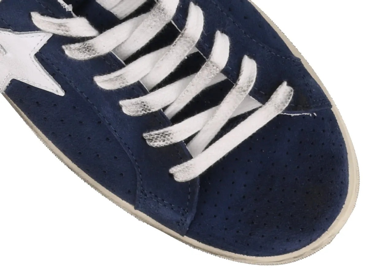 2Star Distressed Sneakers