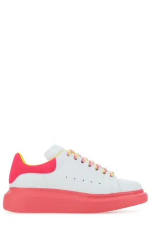 Alexander McQueen Round Toe Lace-Up Sneakers