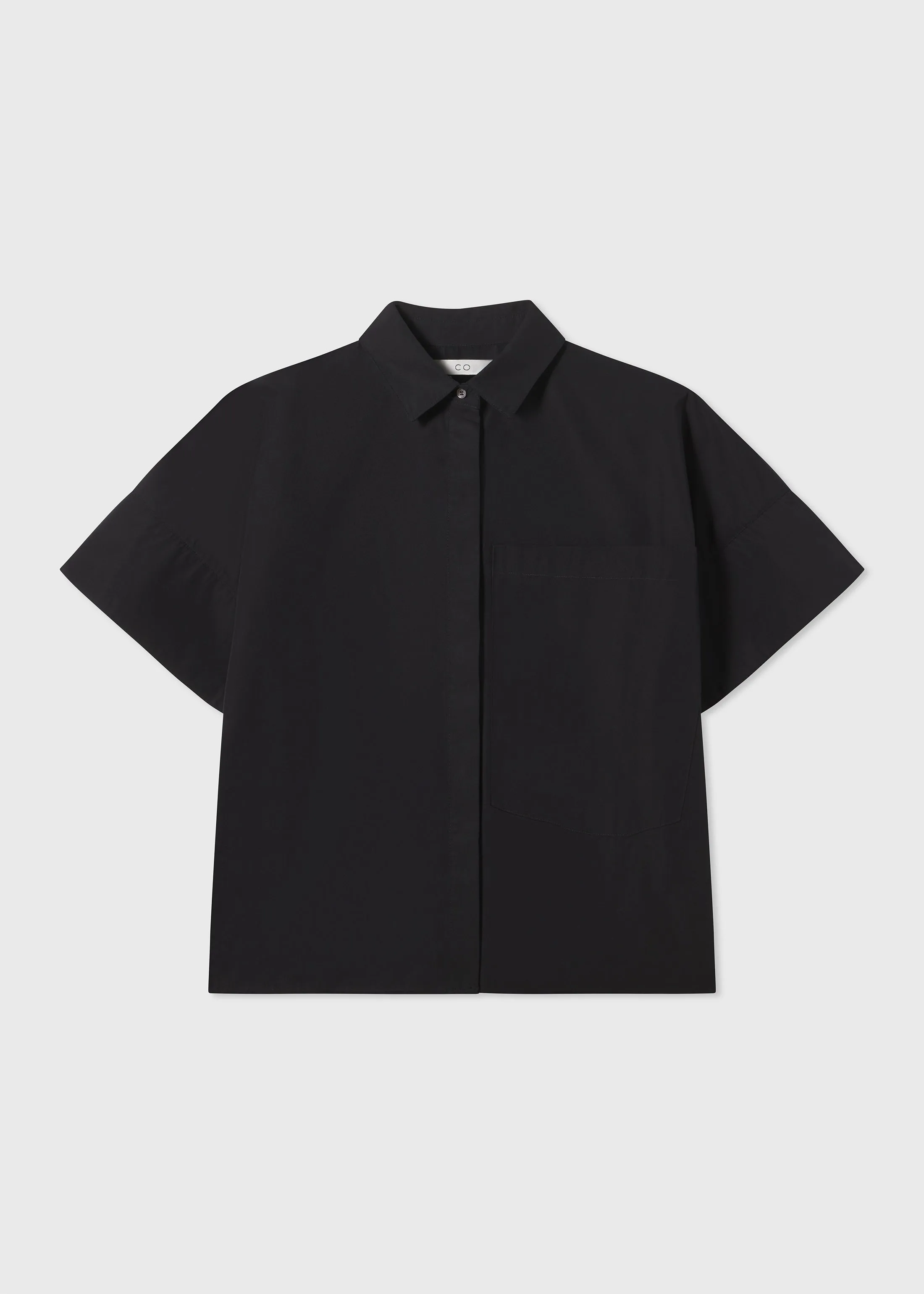 Boxy Short Sleeve Shirt in Cotton Poplin - Black