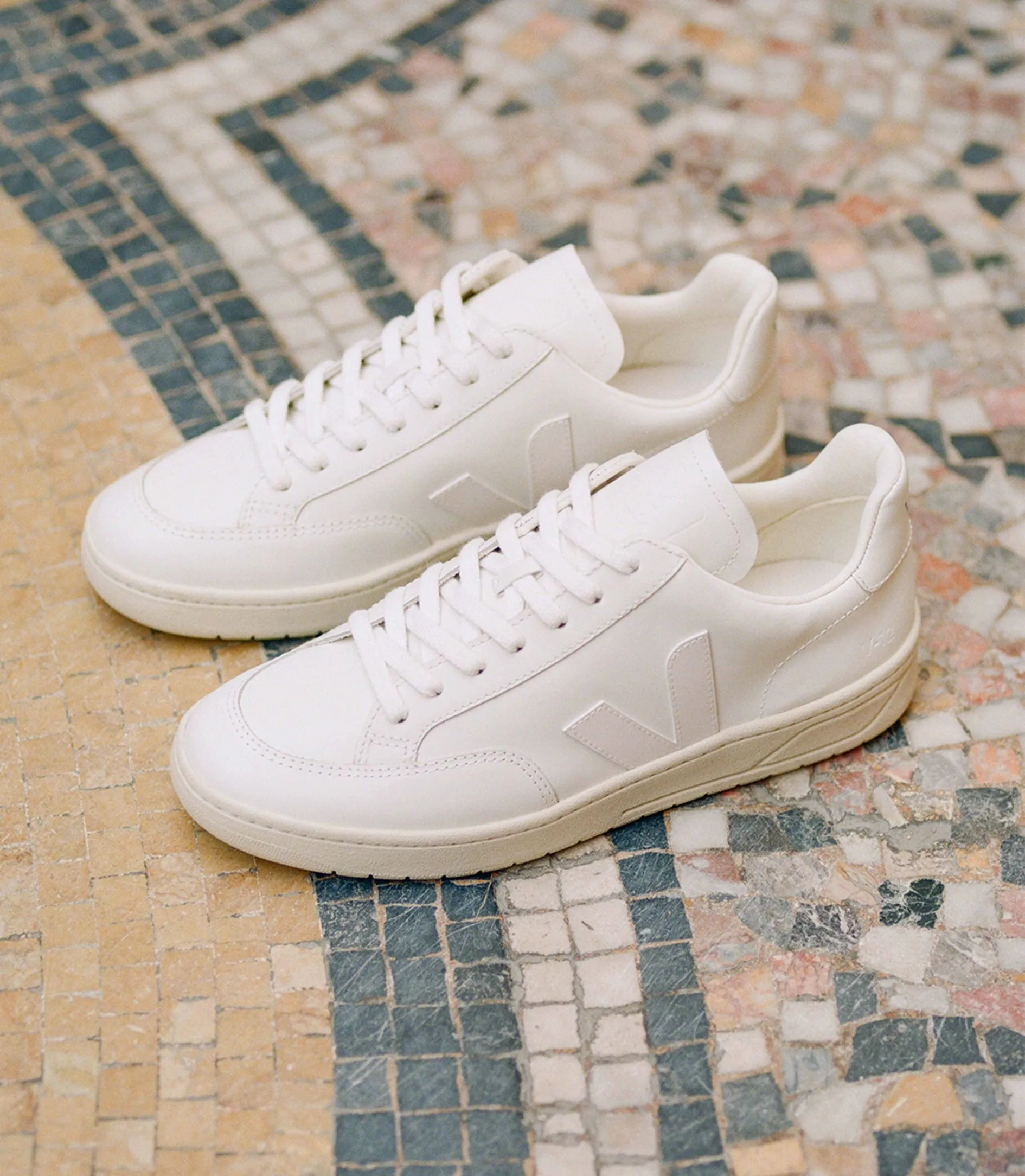 Men's V-12 Leather Extra White