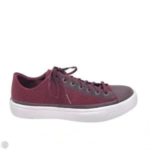 Shoes Sneakers By Converse In Maroon, Size: 11