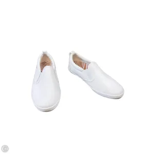 Shoes Sneakers By Taos In White, Size: 9.5